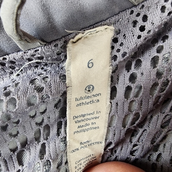 Lululemon Run Travel to Track Jacket Full Zip Jacquard Floral Fossil Gray Size 6 - Picture 3 of 16